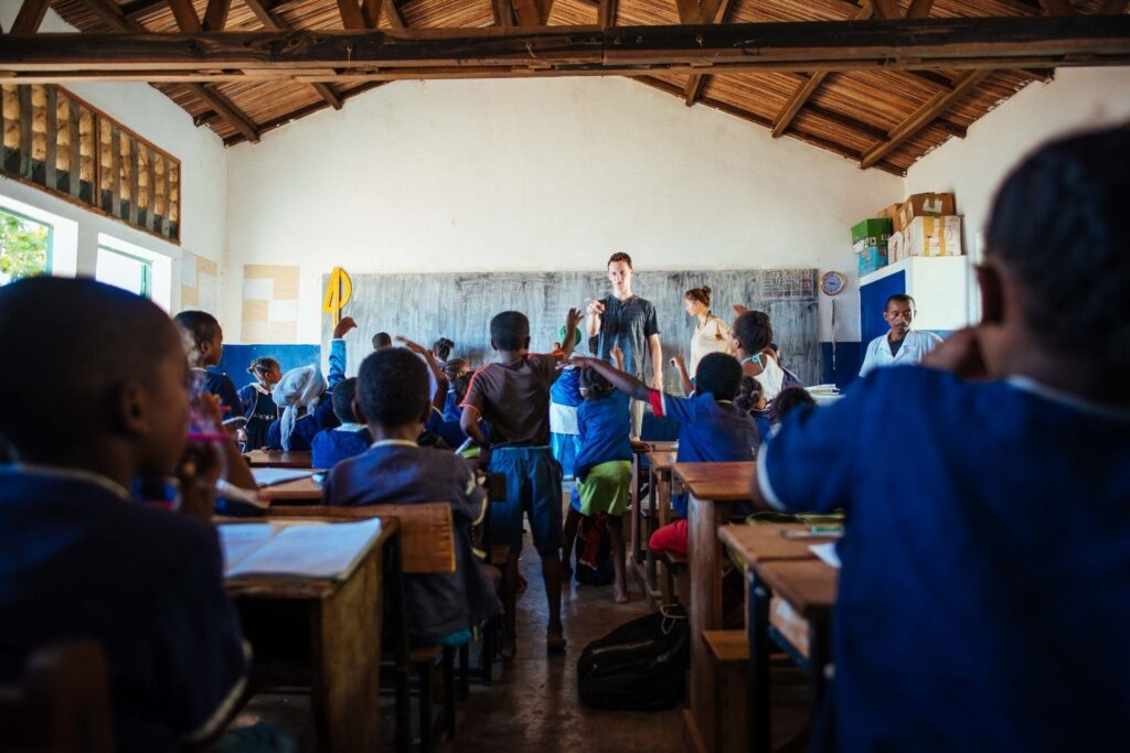 english-teaching-volunteer-classroom-madagascar