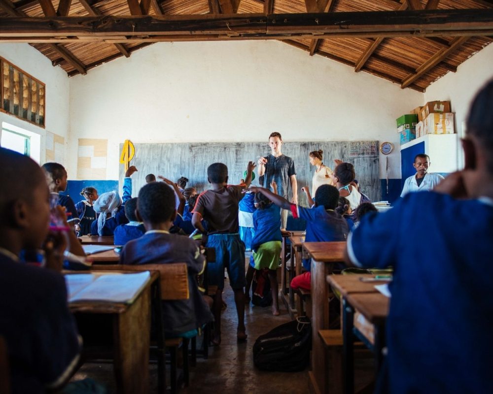 english-teaching-volunteer-classroom-madagascar
